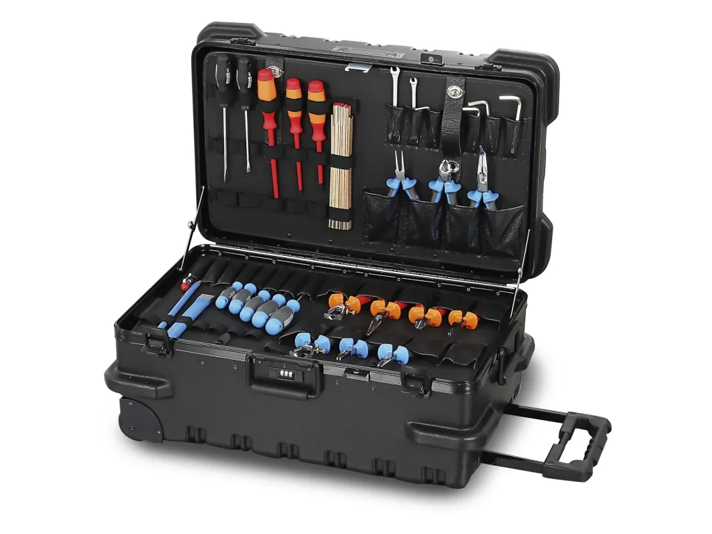 Werkzeugkoffer CHICAGO CASE 5540, 72 Liter, bruchsicher mit integriertem Rollensystem
