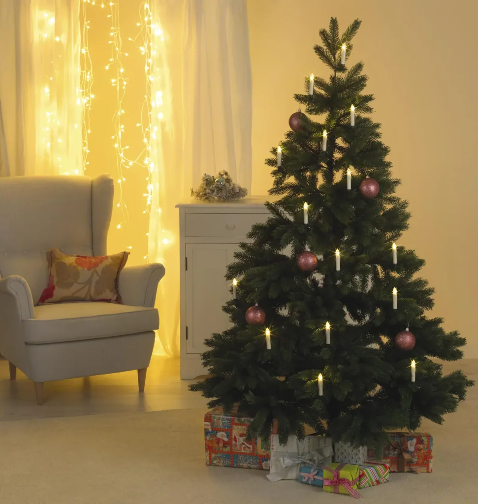 Kabellose LED-Weihnachtsbaumkerzen, Creme-Weiss, batteriebetrieben, mit Clip-Halterung und Fernbedienung, warm-weiß, 16 Stück