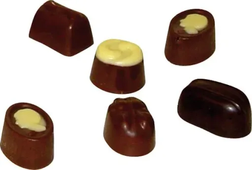 Weihnachtsgedeck, 3-teilig, gefüllt mit 100 g Pralinen