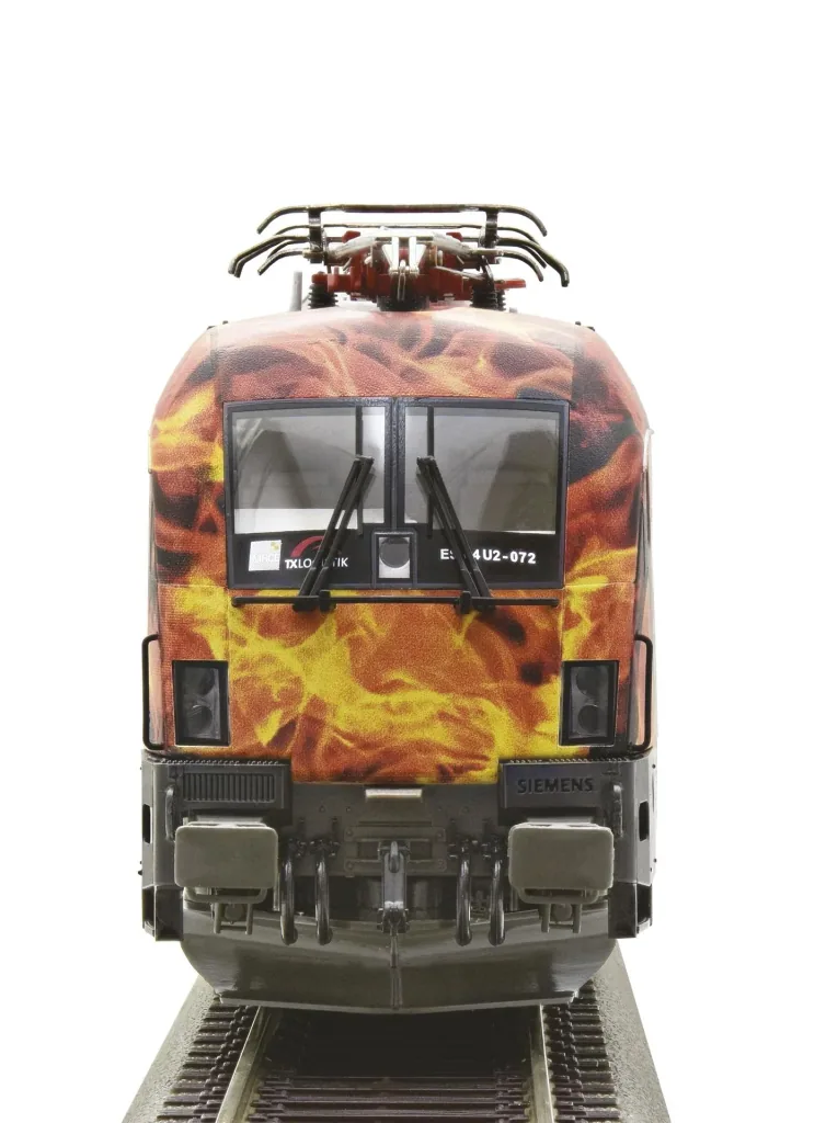 Elektrolokomotive 182 572 der TX-Logistik
