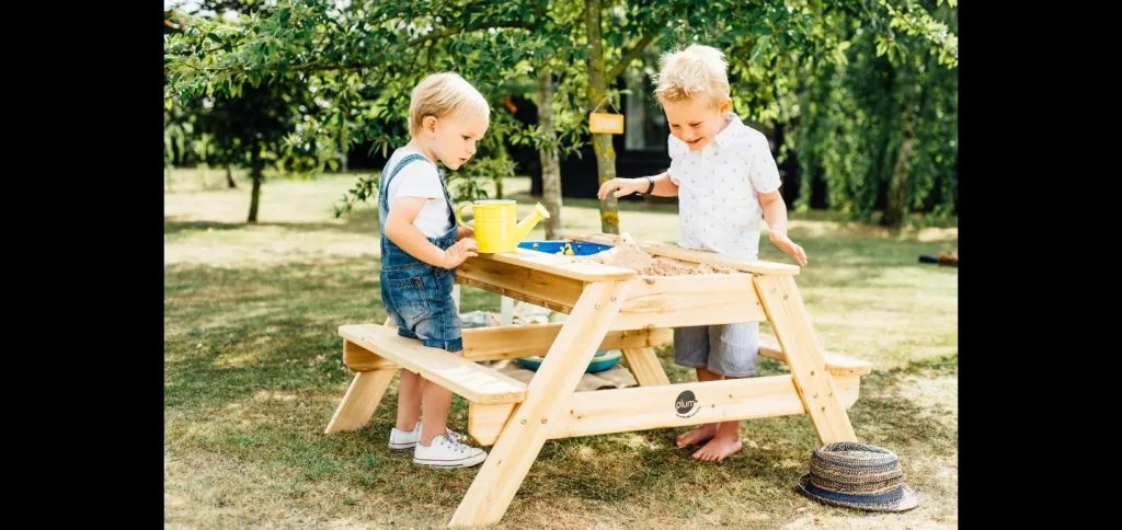 Spiel- und Picknicktisch Surfside, Outdoor-Spieltisch für Kinder aus Holz, Sand-, Wasser- und Picknicktisch, natur