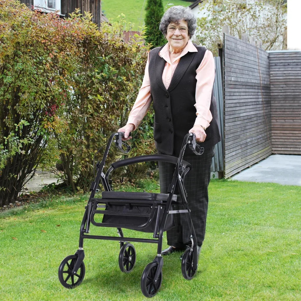 Rollator mit Sitz und Stauraum