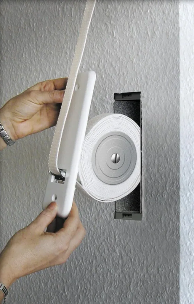 Einlasswickler Maxi für Rollladengurte mit 23 mm Breite - Lochabstand 10,5 cm