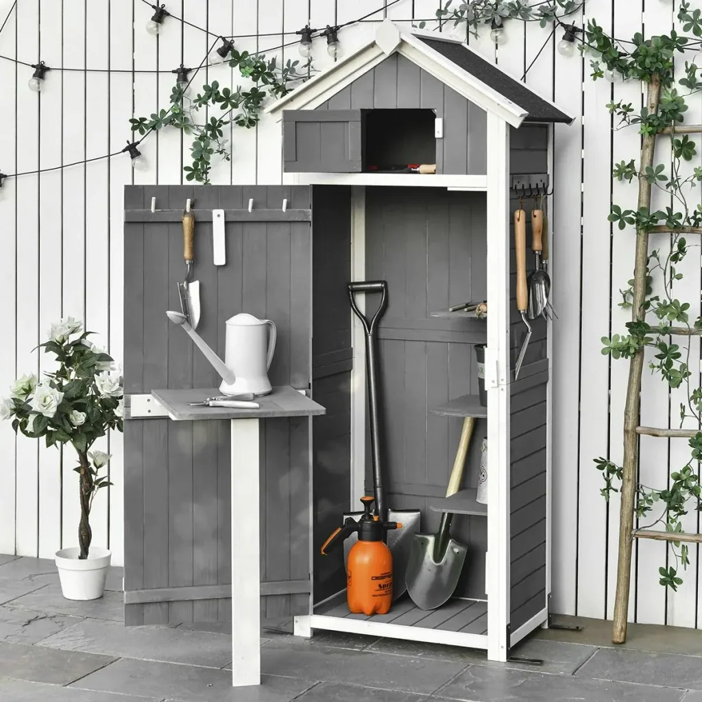 Gartenschrank Holz Gerätehaus mit Tür Dach Geräteschuppen mit Hacken Gartenlagerschrank faltbarer Tisch Outdoor Grau 78