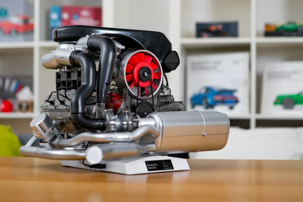 Porsche 911 Turbo, Motorbausatz