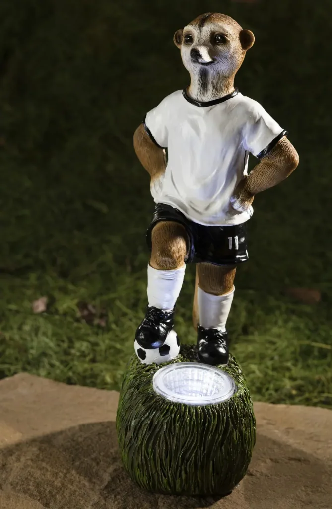 Solar Erdmännchen Figur "Miro" und LED Lichterkette mit 50 Fußbällen