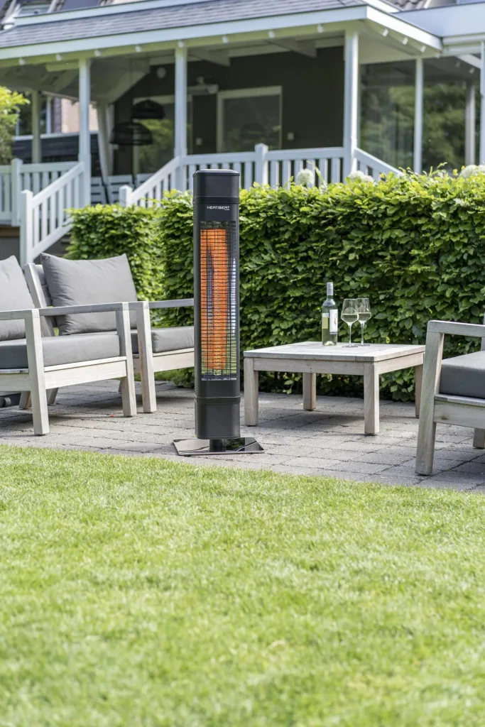 Terrassenheizer Heat and Beat Tower, stehend mit integriertem Lautsprecher