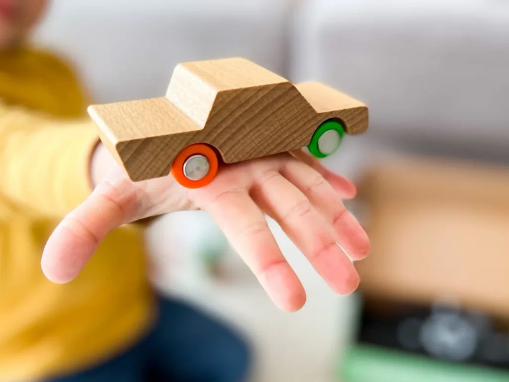 Waytoplay Spielzeug Rennstrecke + 1 Auto, Geschenkset