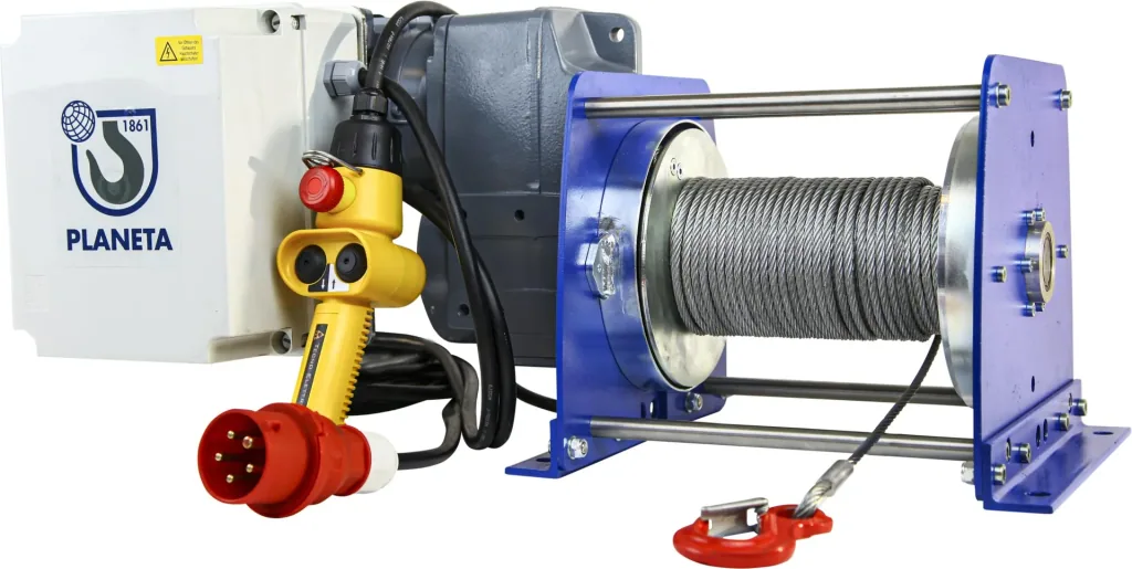 Elektro-Seilwinde PFW-C 990 einsatzfertig, max. 990 kg (1. Lage), 400V, 50 m Seil, IP55, Hubwinde für Materialtransport