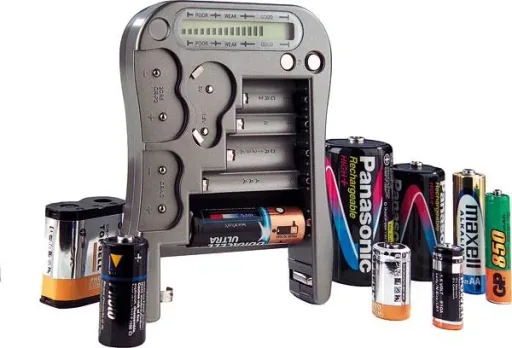 Batterietester mit LCD Display