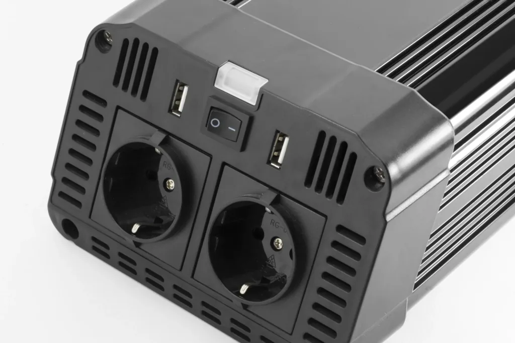 Wechselrichter 1200W TE16
