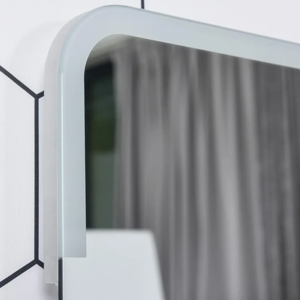 Badezimmerspiegel mit LED-Touch-Beleuchtung, weiß