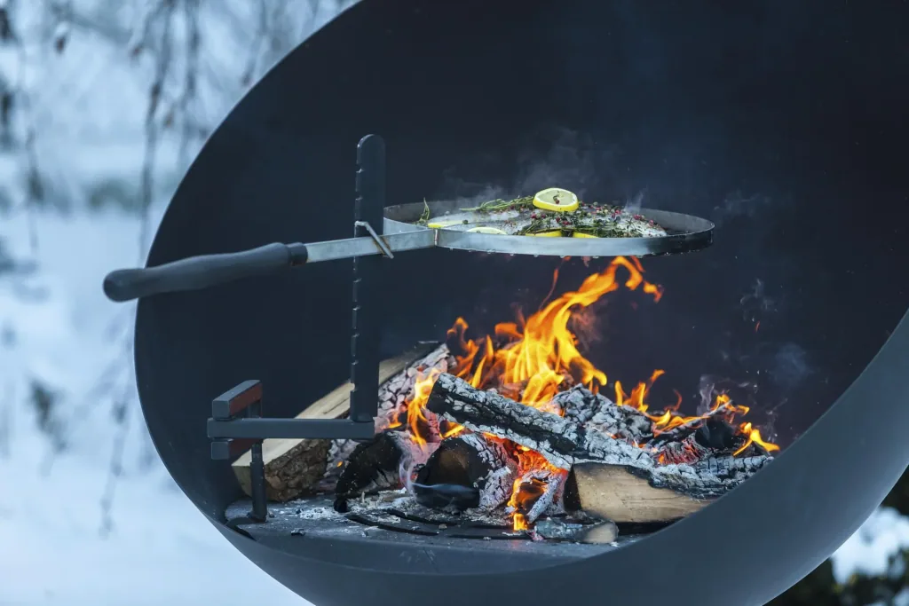 Schwenkarm für Grillrost und Pfannenhalter