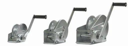 Handbremswinde BHW-1800, Max. Hubkraft / Zugkraft unterste (1.) Lage: 820 daN, inkl. 20 m Seil mit SOB Haken